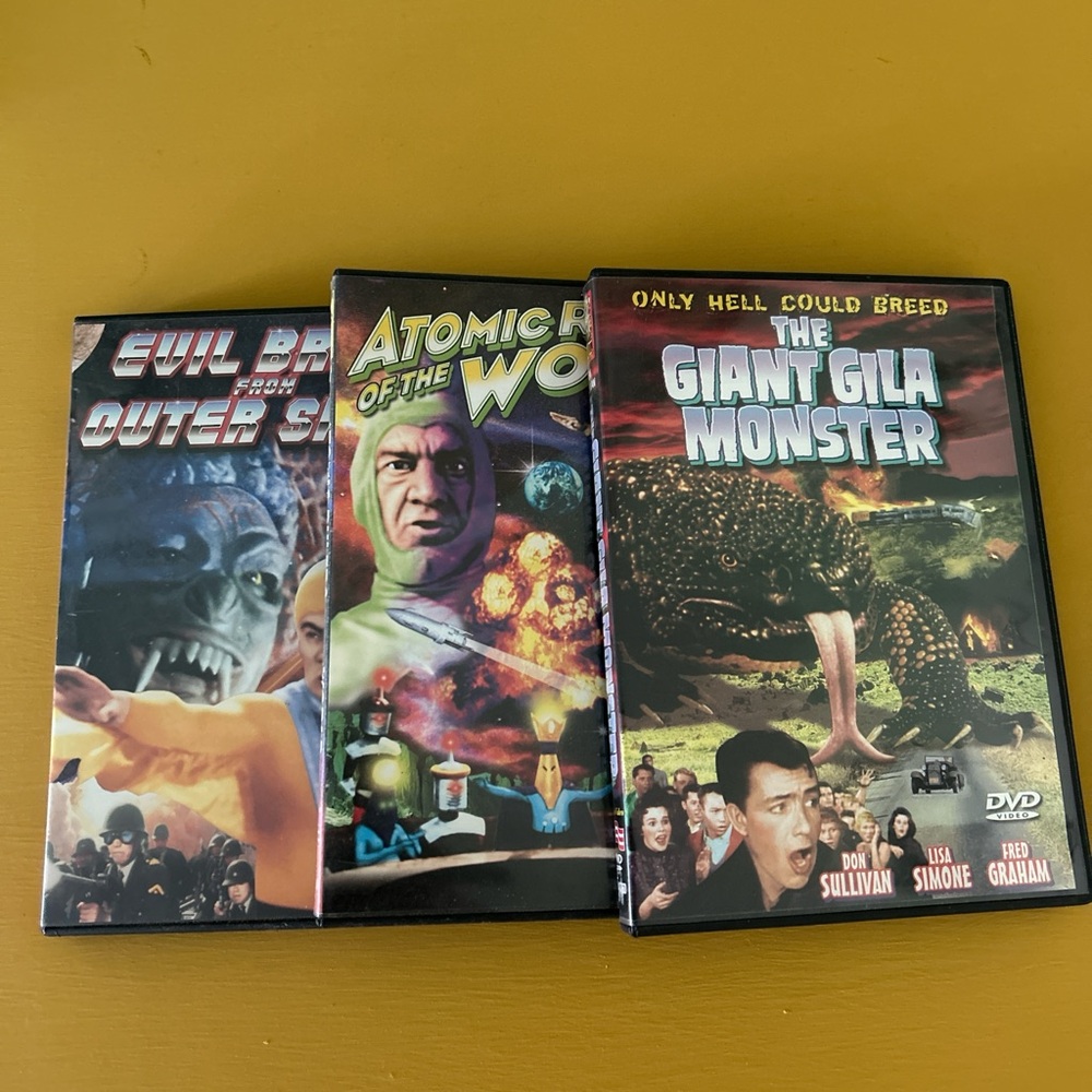 Vintage Horror Movie ScFi Cult Classic DVD Film Bundle Spooky Season